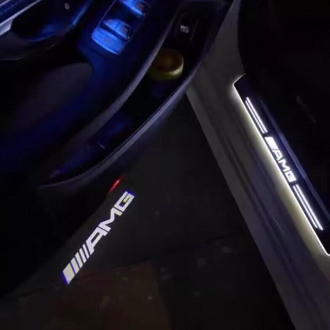 Proyector con logo de AMG en el suelo - Retrofit Mercedes